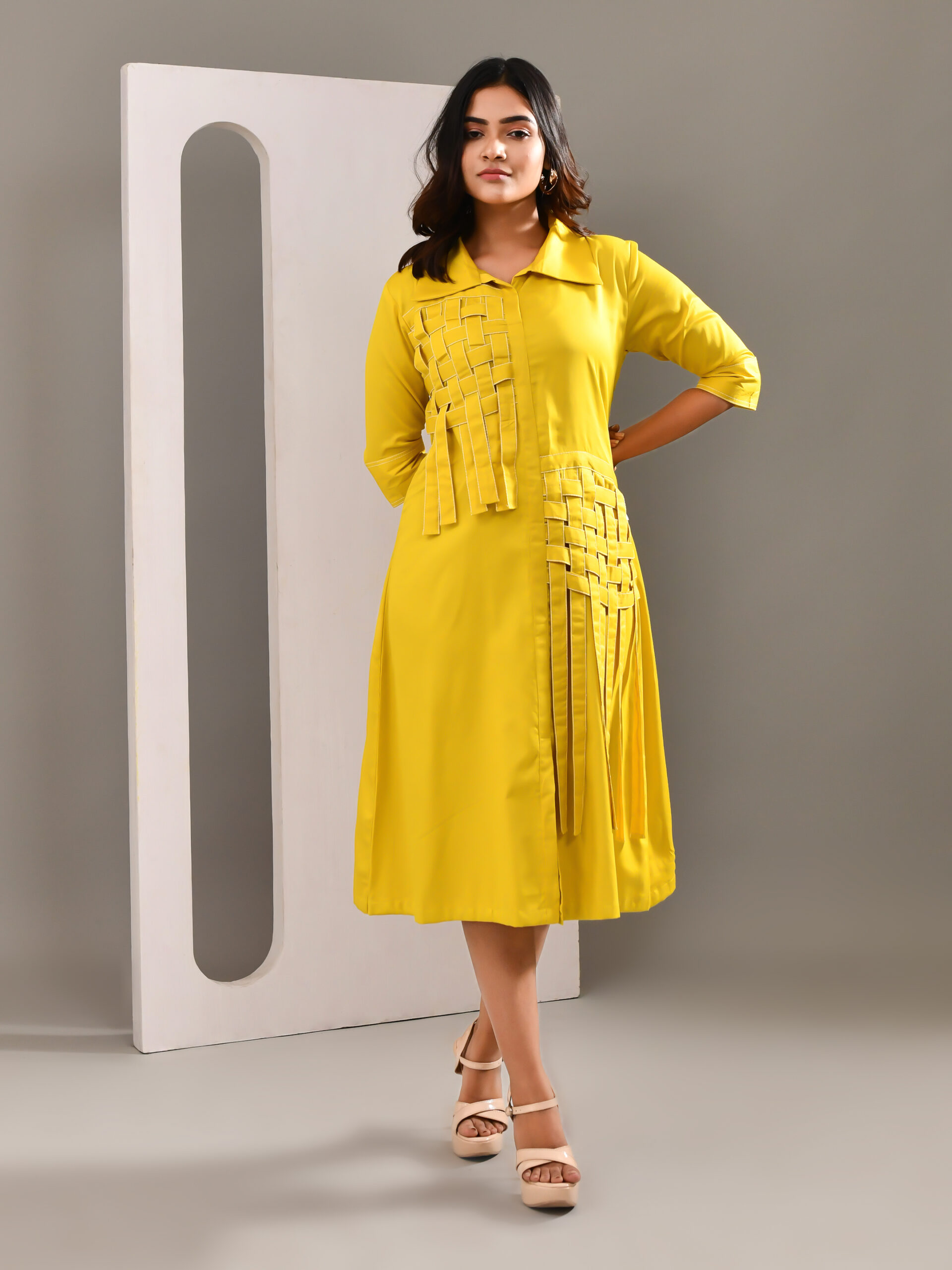 Yellow blended cotton textured midi dress with abstract fabric manipulation – Golden Muslin