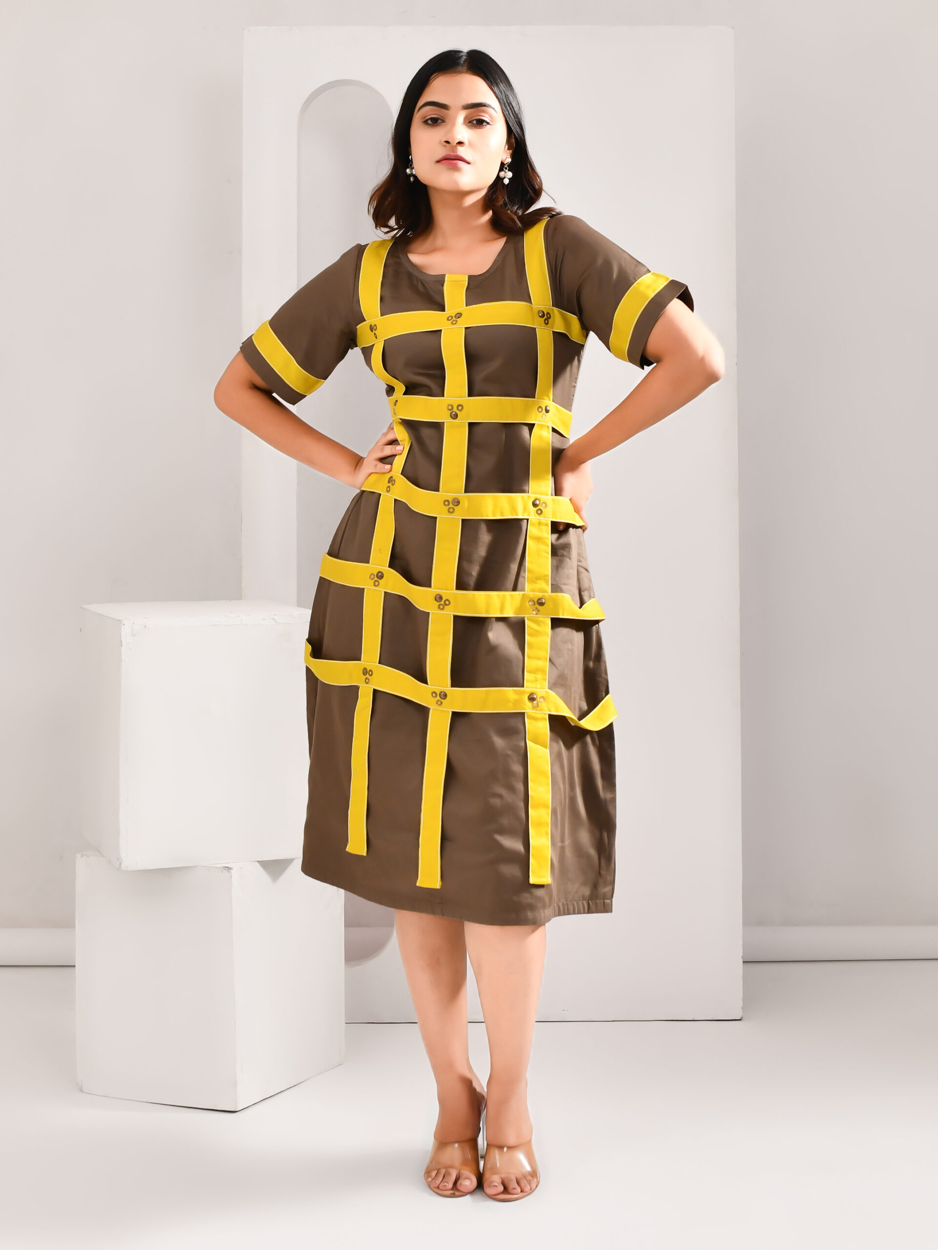 “Golden Muslin biscuit brown blended cotton dress with square-textured pattern