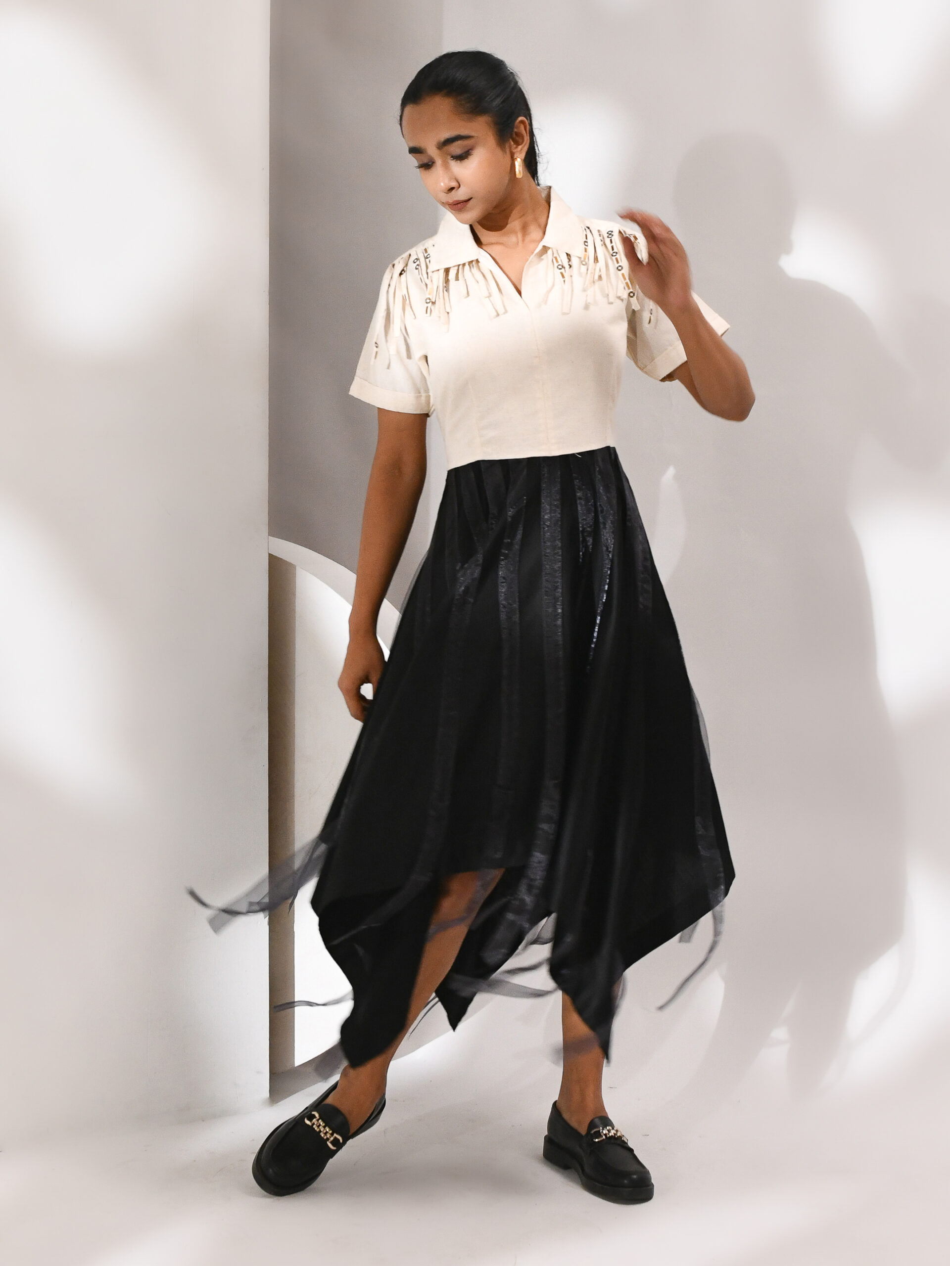 Off-white and black cotton dress with collared bodice