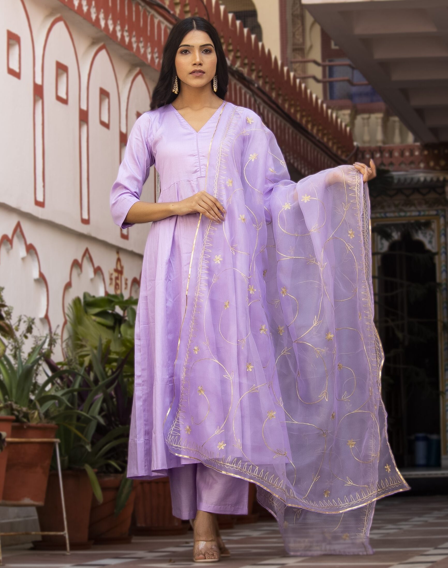 Lavender cotton silk kurta set in Golden Muslin by Priyanka Rathore with organza dupatta and aari embroidery jaal