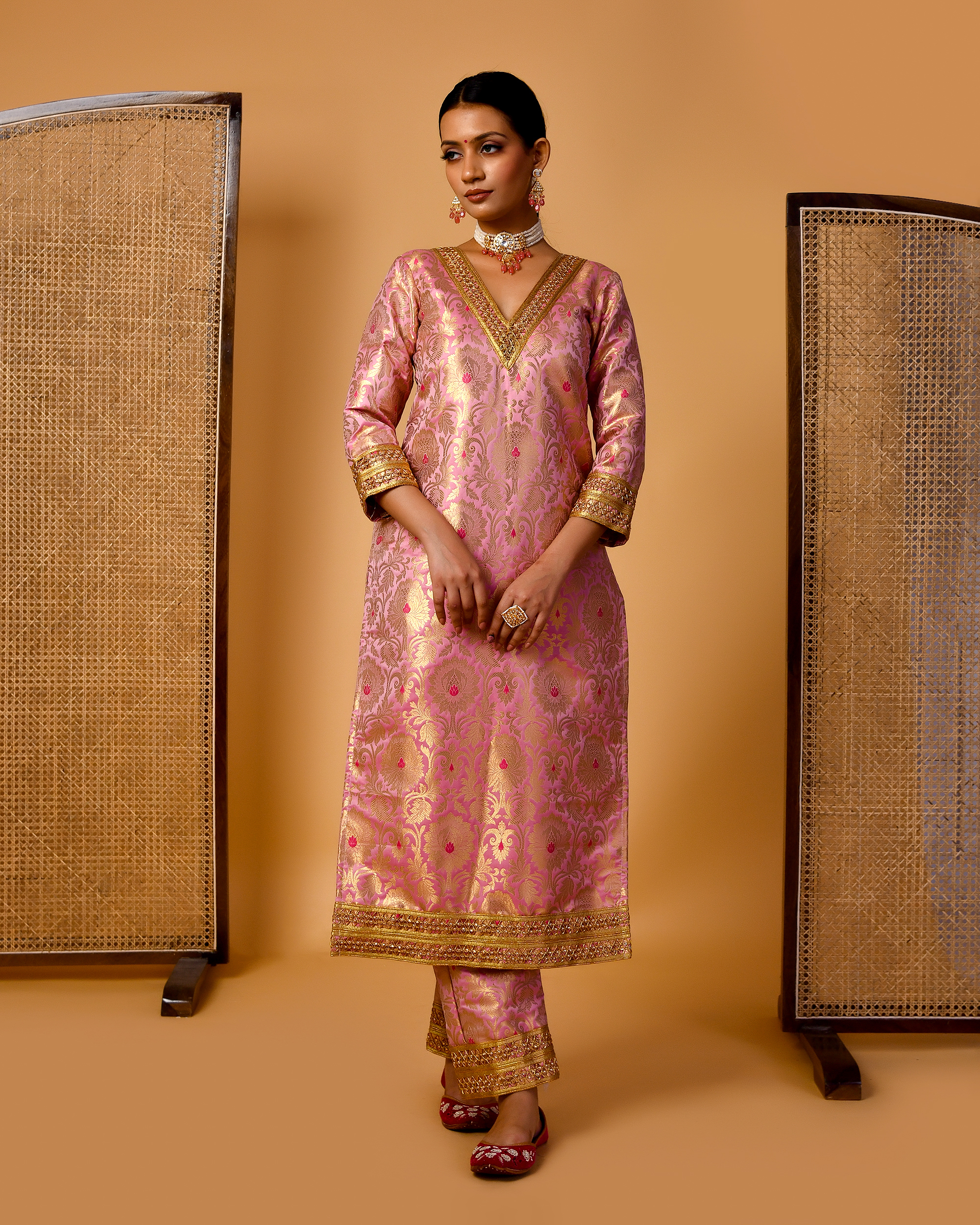 Pink Banarasi brocade kurta set in Golden Muslin by Priyanka Rathore with lace work detailing