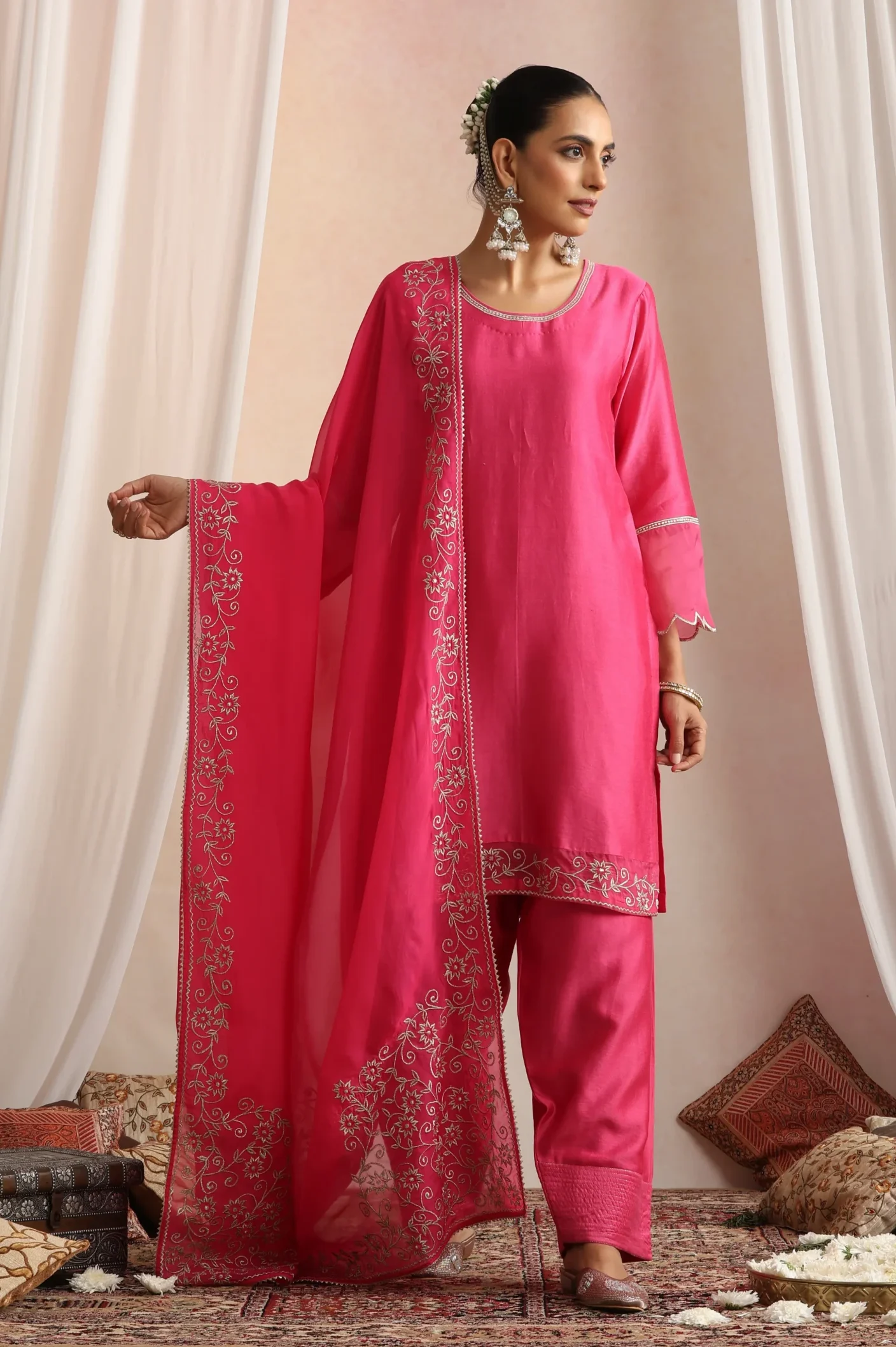 Vibrant magenta straight ethnic kurta set with dupatta from Golden Muslin By Suikala