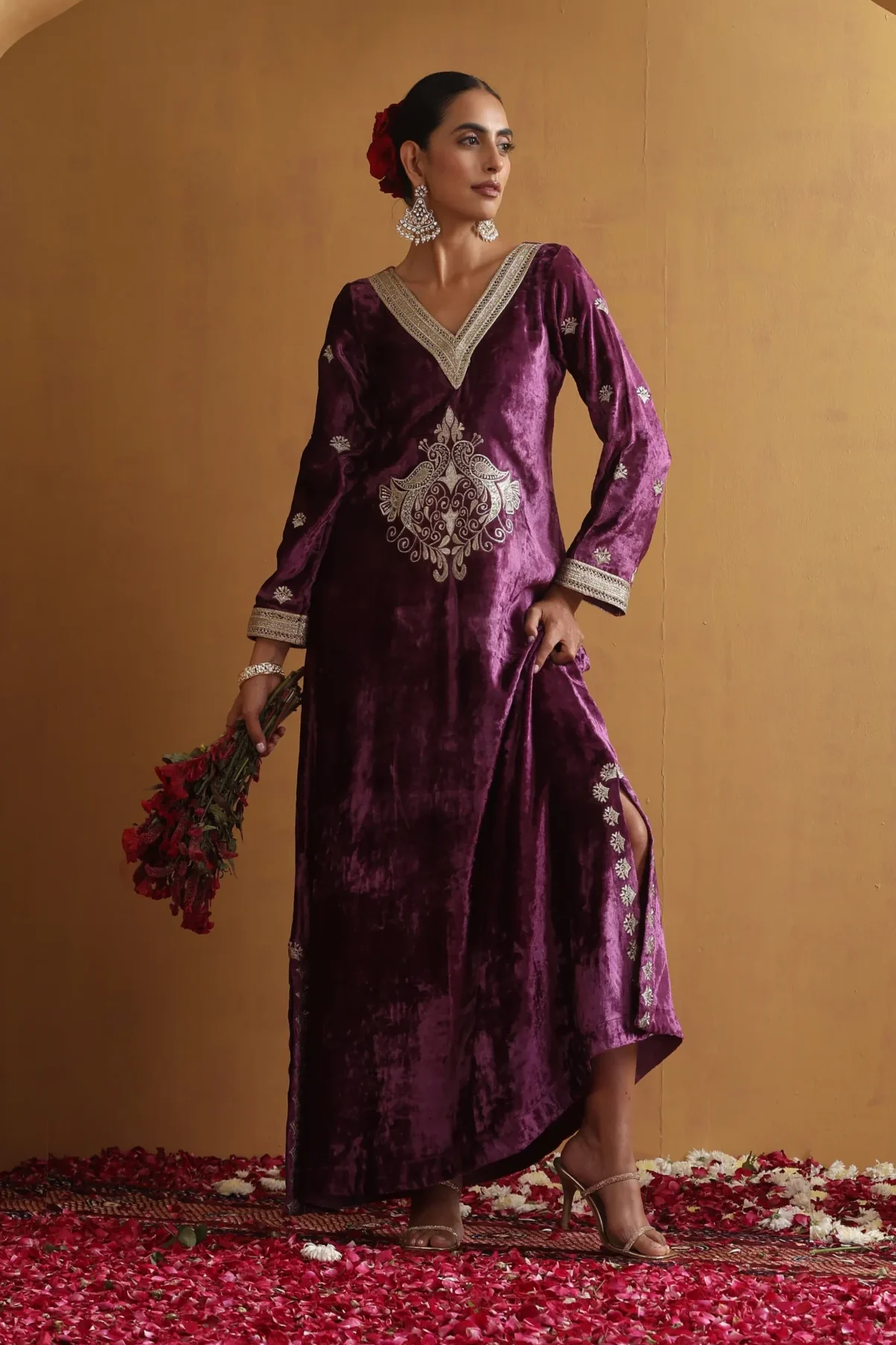 Elegant purple embroidered ethnic kaftan with V neckline from Golden Muslin By Suikala