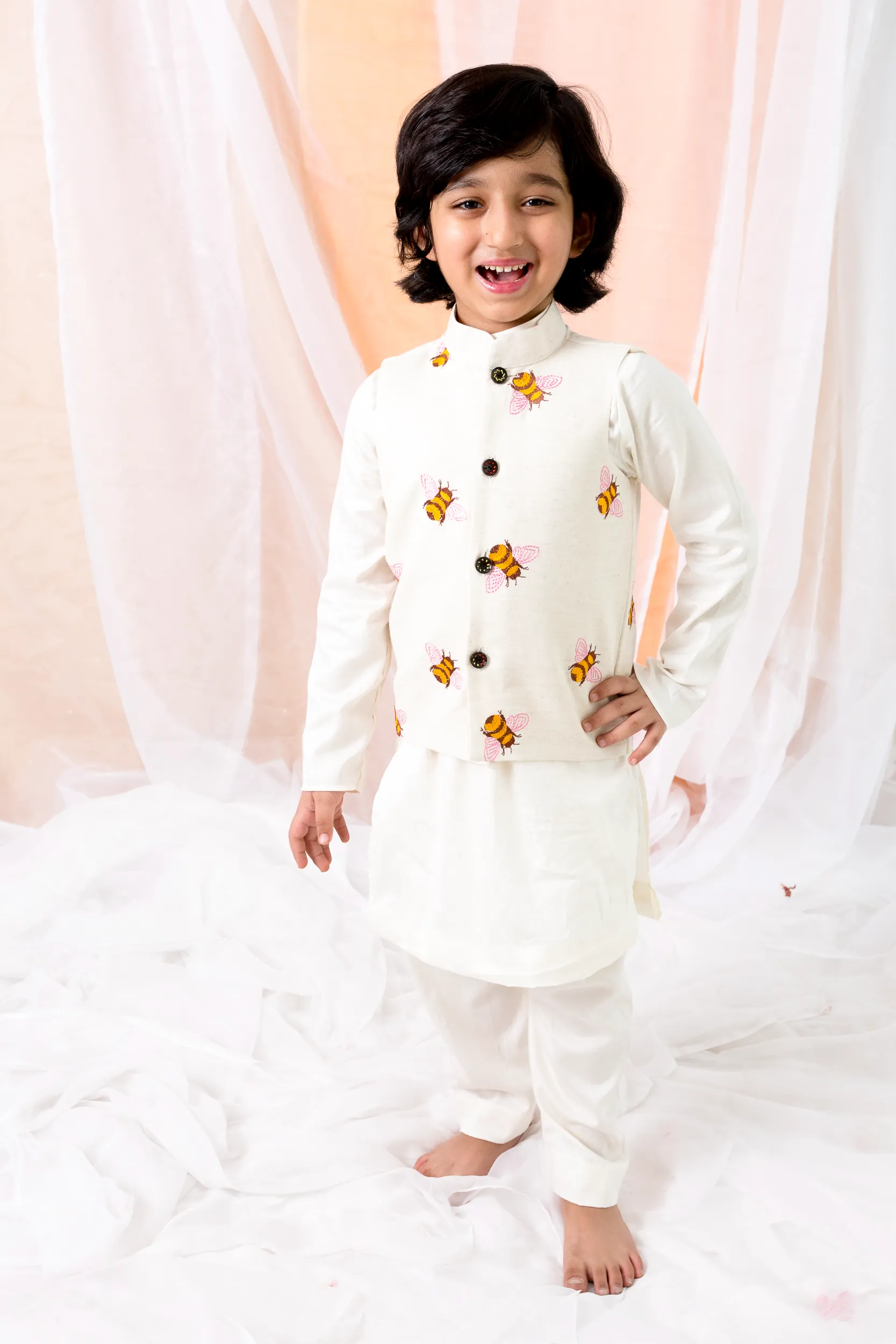 Off White Glazed Cotton Kurta Jacket Set with honeybee embroidery from Golden Muslin By Choti Buti