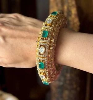 Emerald Raj Moissanite Green Onyx Carved Bangle