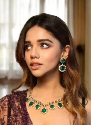 Verdant Muse Emerald Polki Necklace Set